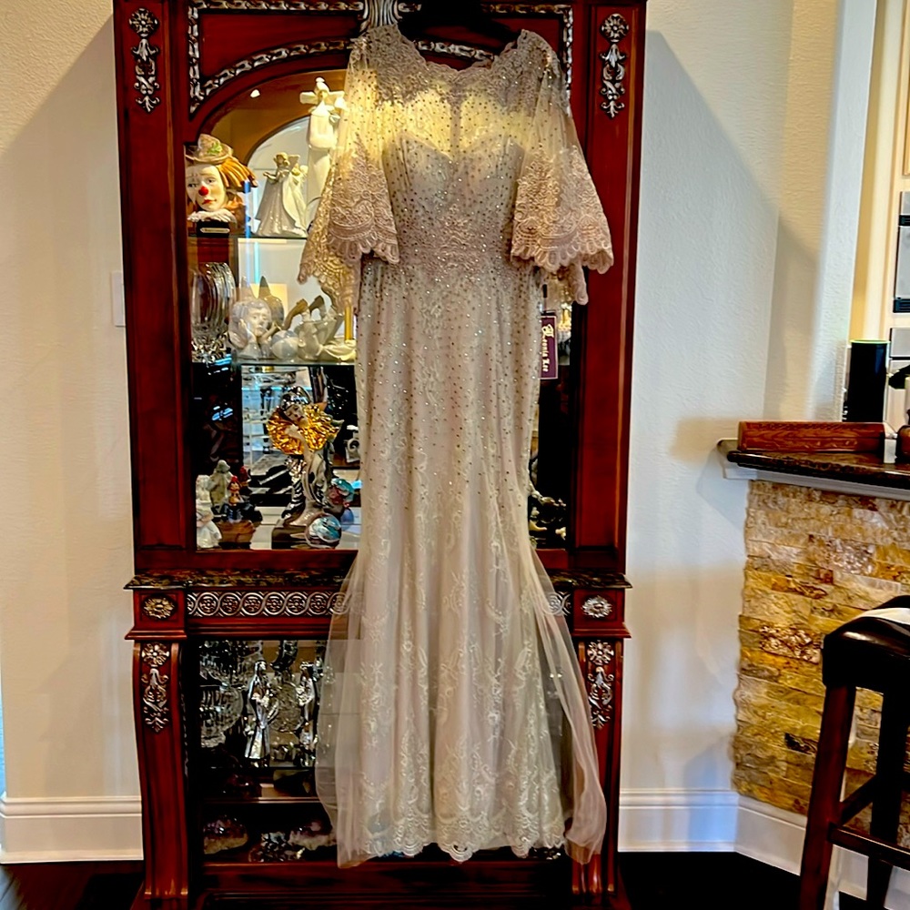 Sage Formal Gown. Leonia Lee Size S